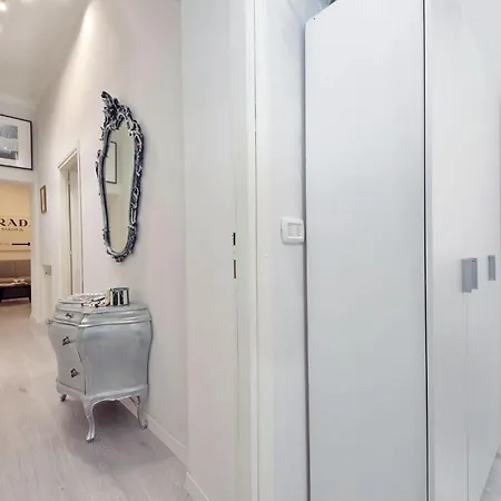 2br 2ba Historic Center, Metro - Comfort, Quiet Roma